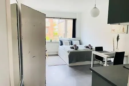 아파트 Inactive Cozy & Modern By Metro Station