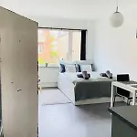 Apartment Inactive Cozy & Modern By Metro Station
