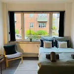 Inactive Cozy & Modern By Metro Station Apartment Kopenhagen