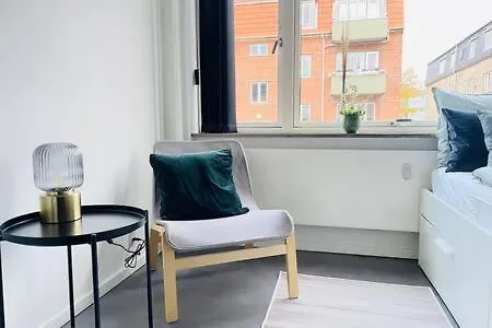 Inactive Cozy & Modern By Metro Station 哥本哈根