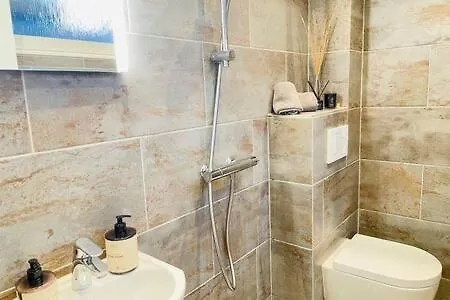 Inactive Cozy & Modern By Metro Station *