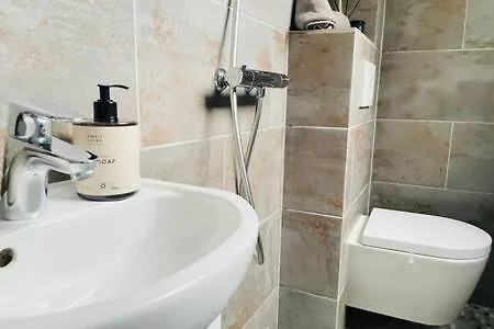 Inactive Cozy & Modern By Metro Station شقة كوبنهاجن